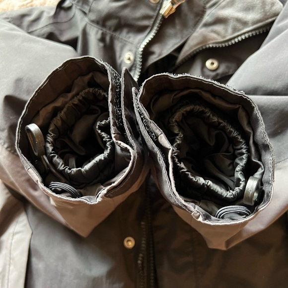 BOYS’ NORTH FACE 2 in 1 JACKET, SIZE 6 - Picture 9 of 11